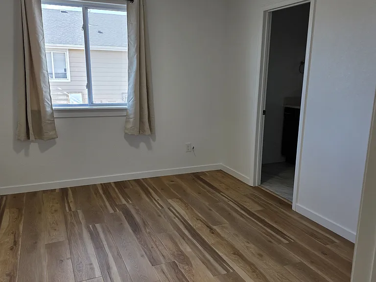 4725 N Josephine St — Photo 18