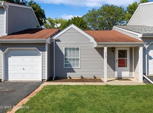 718 Brittany Ln, Island Lake, IL 60042