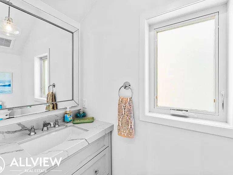 411 1/2 Heliotrope Ave — Photo 22