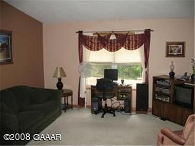5th image of 355 7th St NE