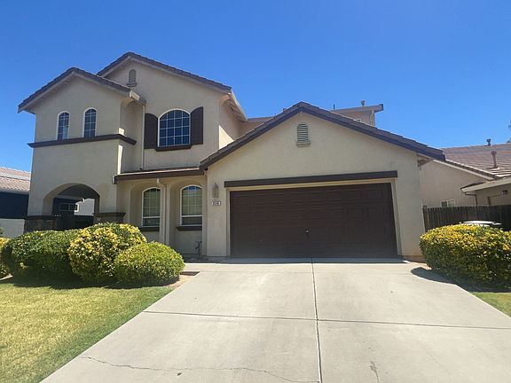 2nd image of 3548 Santa Maria Ave