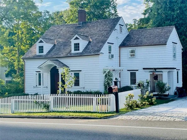 14 Barry Avenue, Ridgefield, CT 06877