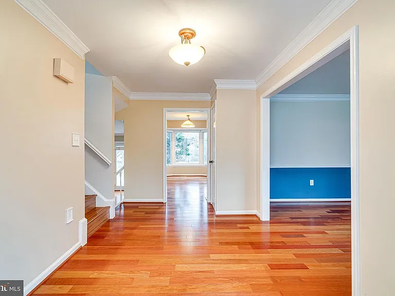 3022 Dower House Dr — Photo 7