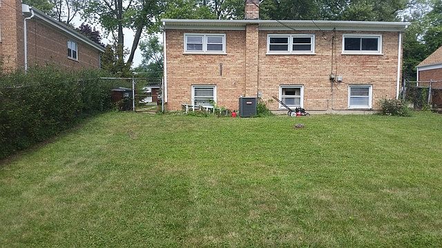 2nd image of 1125 183rd St