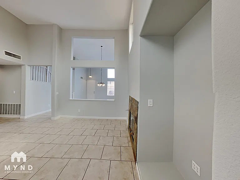245 Farlin Cir — Photo 12