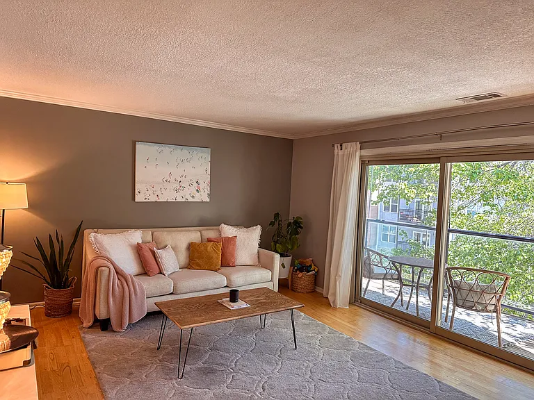 4618 Holly St #6 — Photo 8