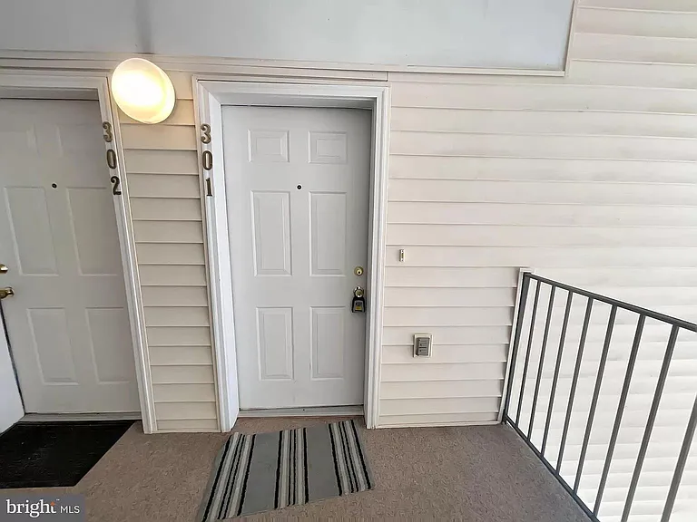 2482 Angeline Dr #301 — Photo 4