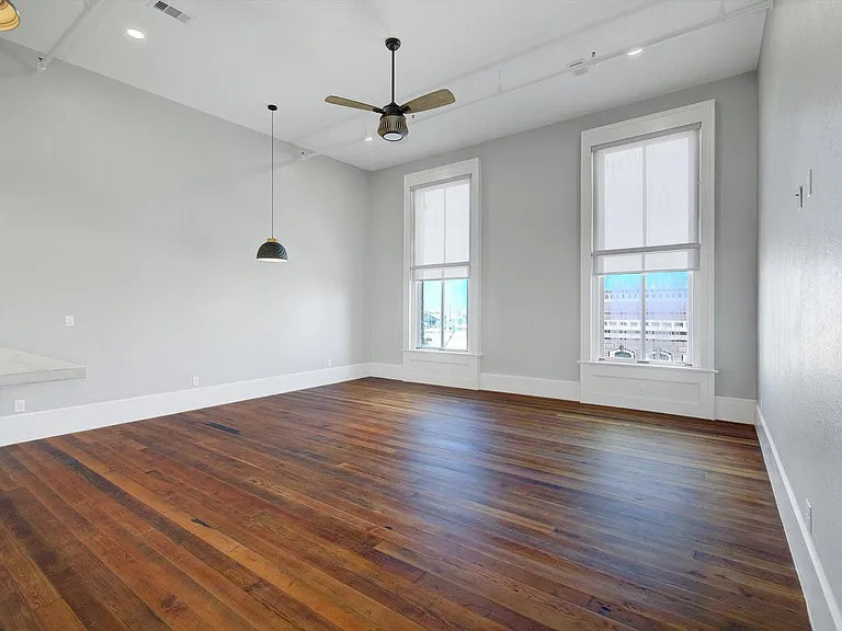 2206 Strand St #302 — Photo 7