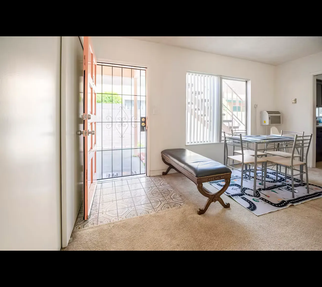 4 bed, 1680 sqft, $1,350 — Photo 2