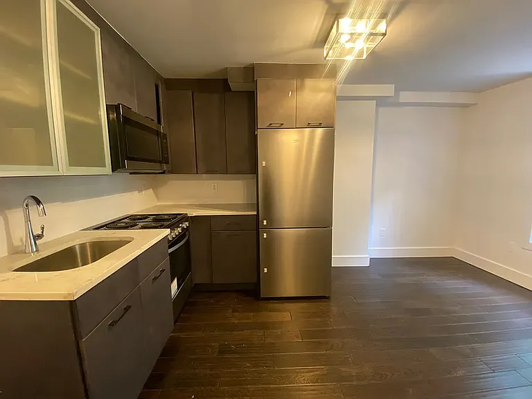 805 Quincy St #1B — Photo 7