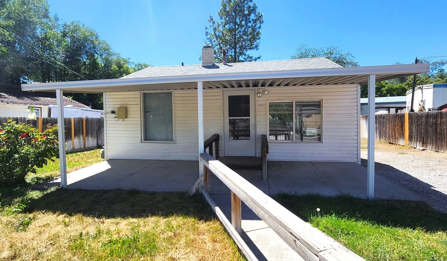 Opal St. Cottage bordering Constitution Park — Photo 1