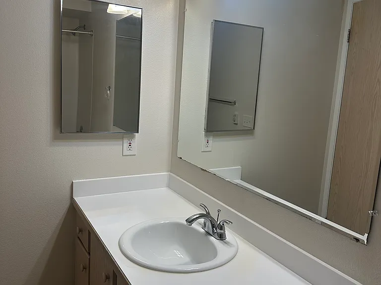 12327 Roosevelt Way NE #D303 — Photo 13