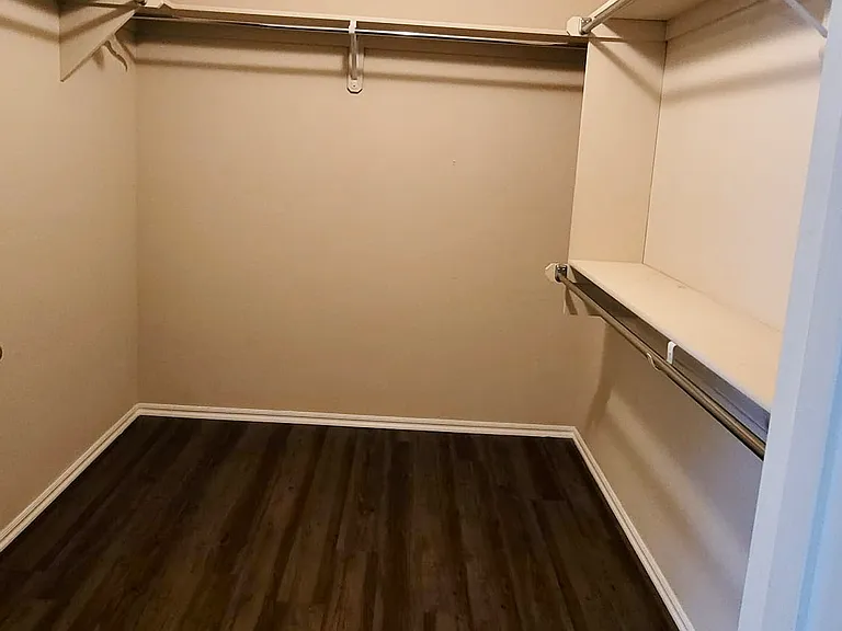 1101 Ironstone Dr — Photo 12