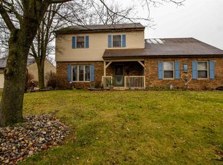 4004 Aboite Lake Dr, Fort Wayne, IN 46804