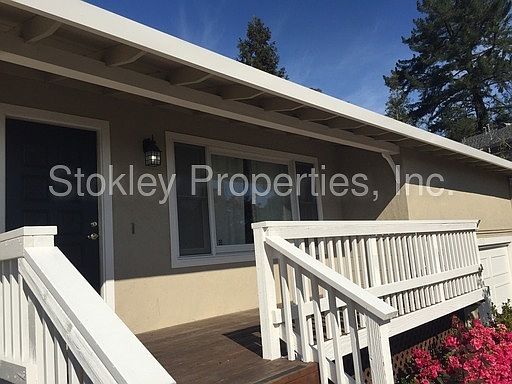 4th image of 1321 Juanita Dr