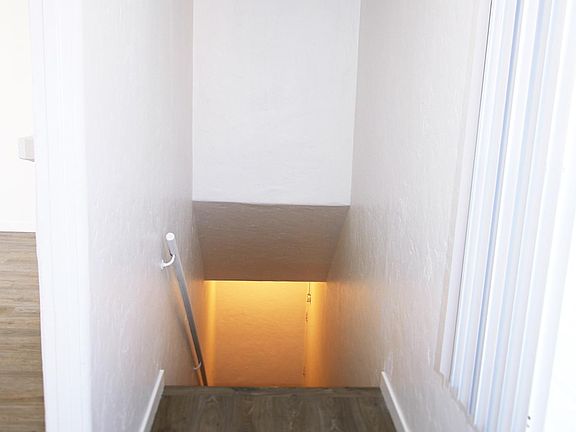 4th image of 32 Argonne Ave APT 4