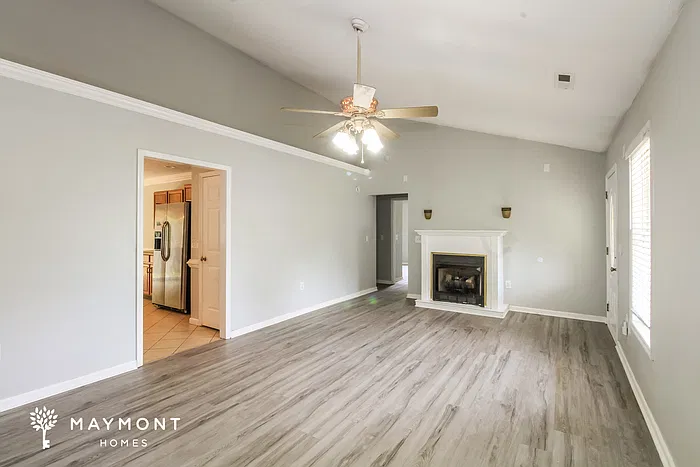 4 bed, 2.0 bath, 2005 sqft, $1,875 — Photo 3