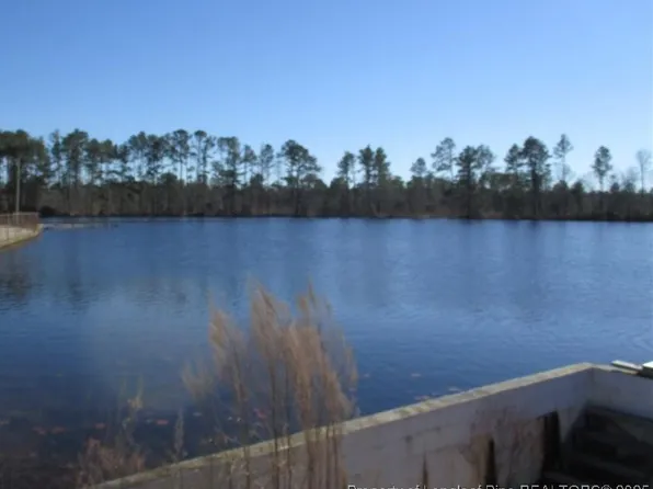 5869 Permastone Lake Rd, Hope Mills, NC 28348