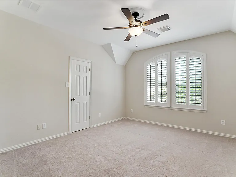87 N Concord Valley Cir — Photo 42