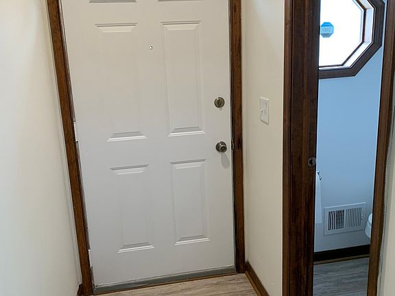 5th image of 4054 Nicole Pl
