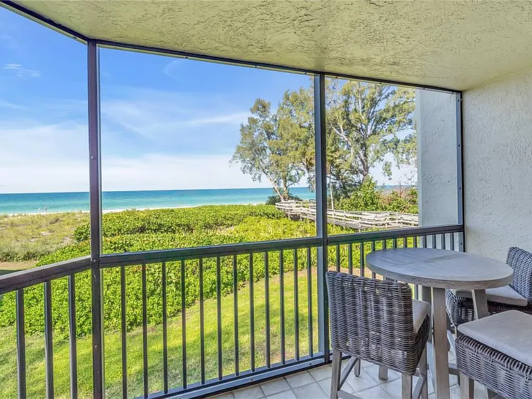5611 Gulf Of Mexico Dr #1 — Photo 27