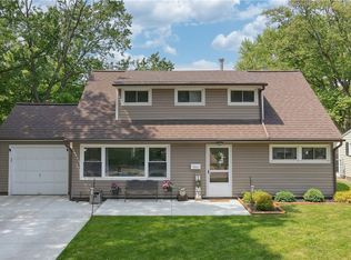 3040 Scott St, Cuyahoga Falls, OH 44223