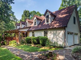 869 Dickey Valley Rd, Harriman, TN 37748