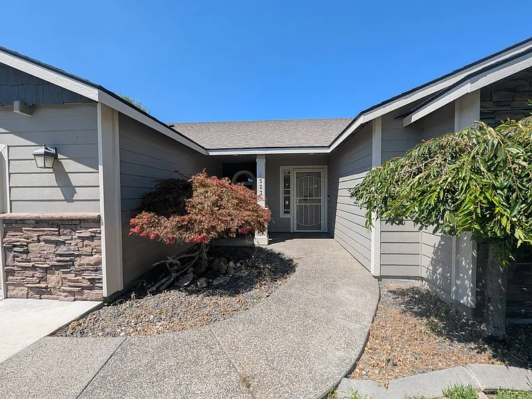 1523 Sacajawea Ave — Photo 36