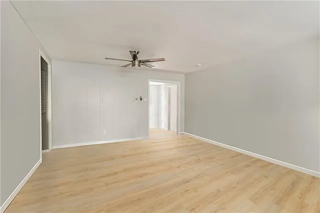 2708 Comet St — Photo 12