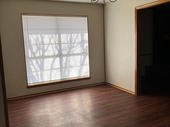 4th image of 6219 Camden Ln