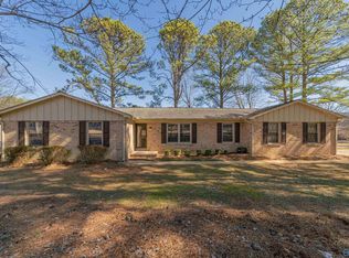 625 Versailles Dr SE, Huntsville, AL 35803