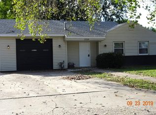 2328 N Howard Ave, Grand Island, NE 68803
