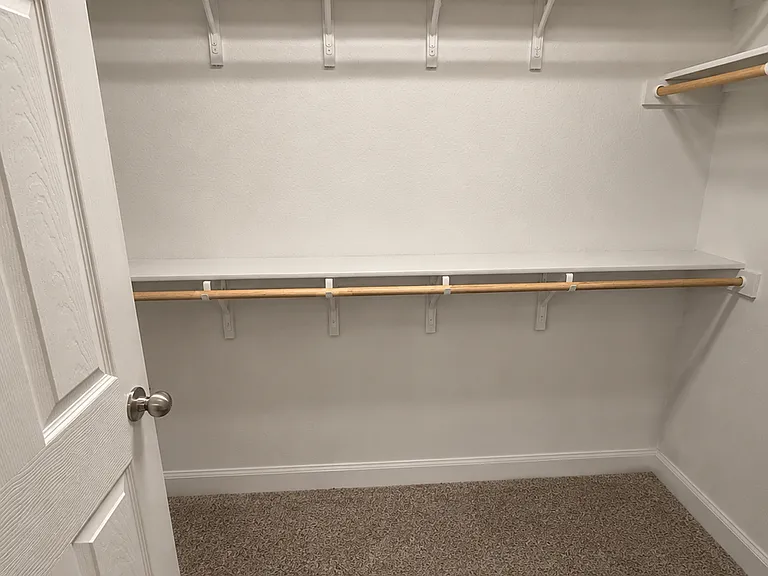 8915 Hidden Oaks Dr — Photo 20