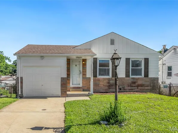 9521 Upland Dr, Saint Louis, MO 63123