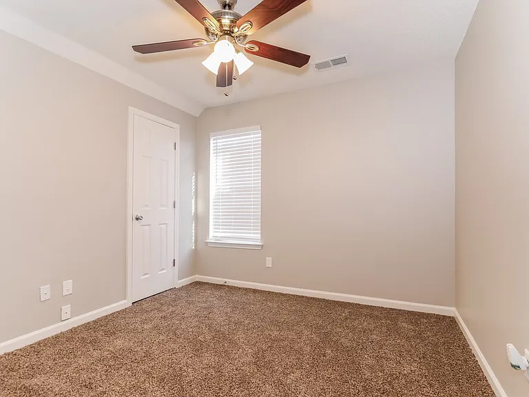 9093 Weeping Cherry Ln — Photo 8