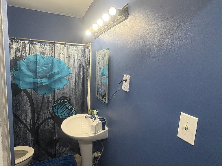 537 W Lake Ave NW #A — Photo 8