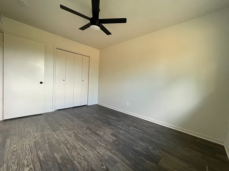 1308 Marshall St #B — Photo 8