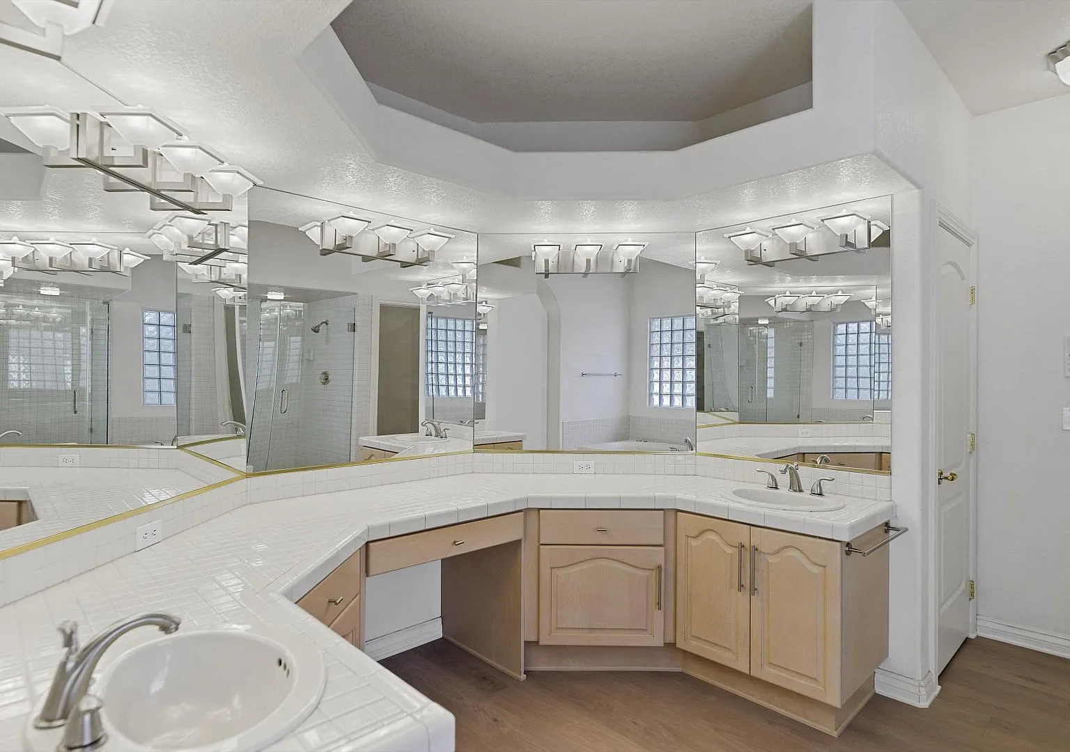 Gated Desert Shores Home with In ground pool and spa/Downstairs Master — Photo 4