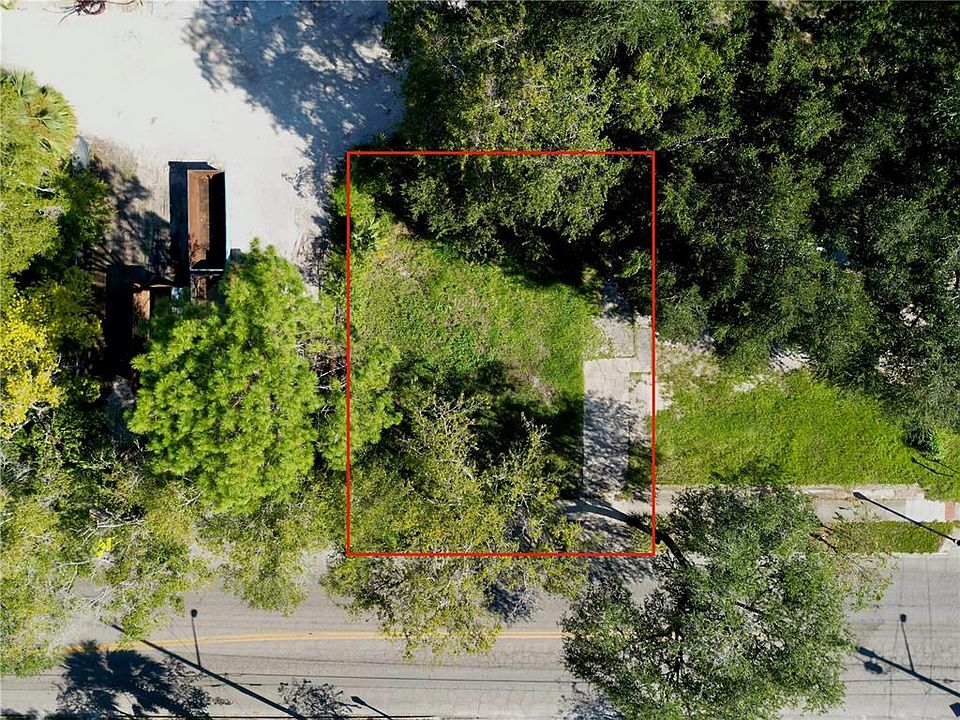 1st image of 1520 NE 8TH AVENUE