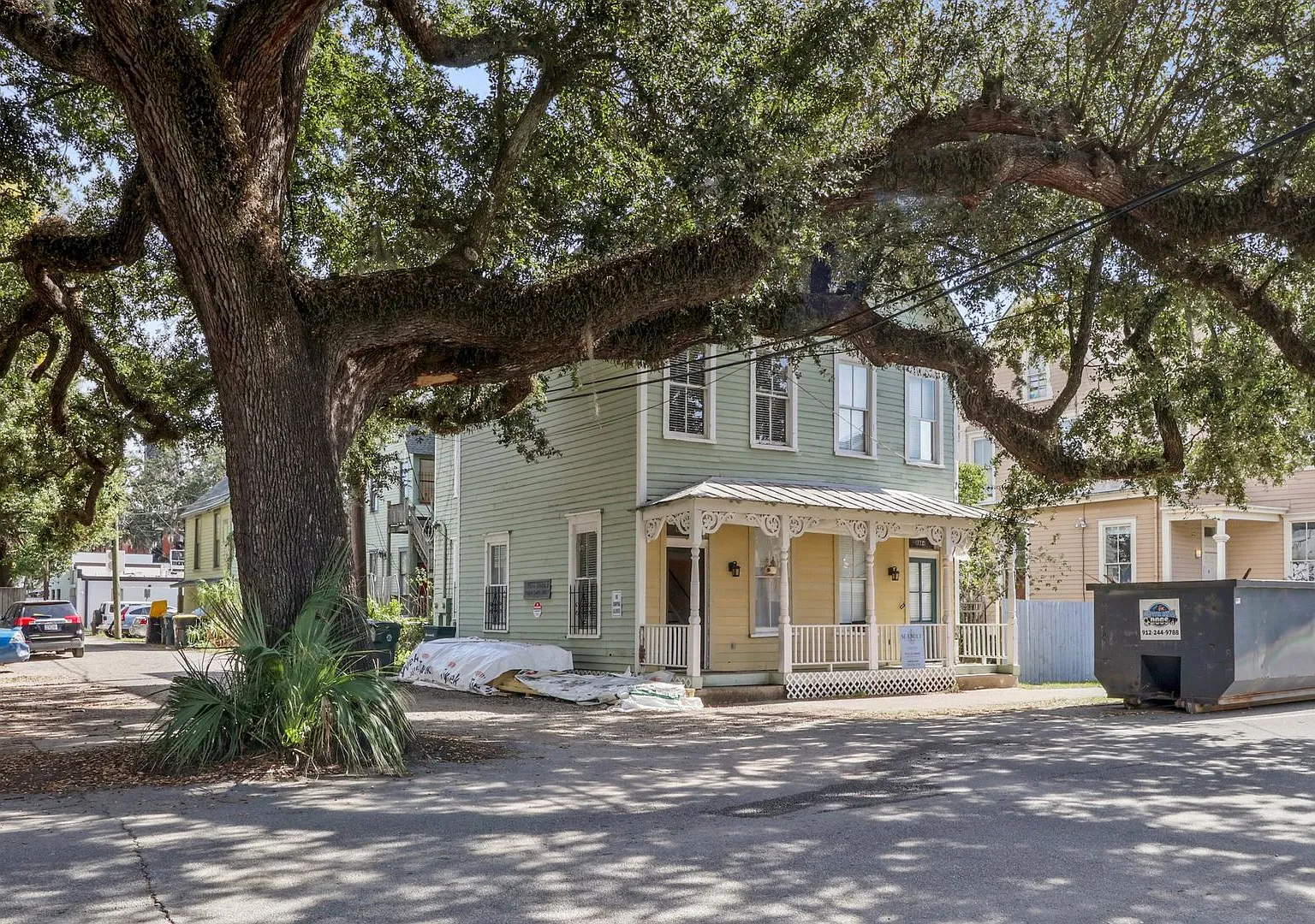 Restored Victorian Duplex | 3BR/2BA in Downtown Savannah Near Forsyth Park — Photo 2