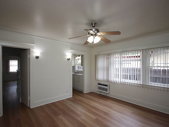 4th image of 601 N 2nd St #601