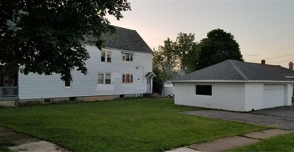 2nd image of 1339 Mary St