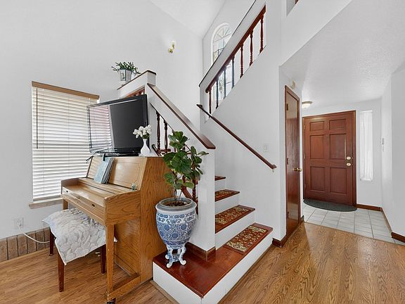 3rd image of 7824 Snowberry St NW