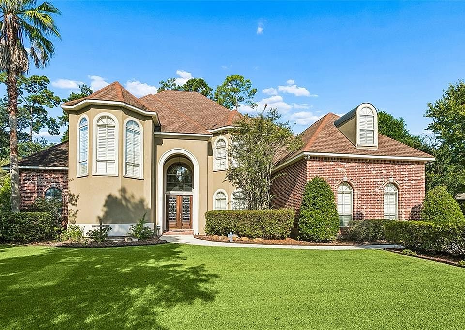 1st image of 313 Pencarrow Cir