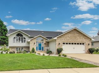 2903 Morningside Dr, Crown Point, IN 46307