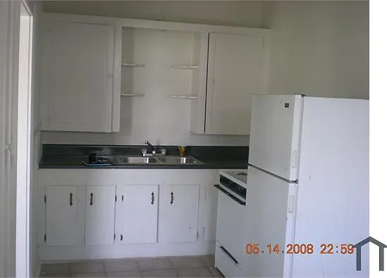 1842 Texas Ave — Photo 6