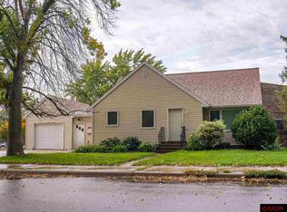 1232 Highland Ave, Mankato, MN 56001