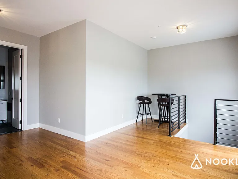 271 Martense St #4R — Photo 9