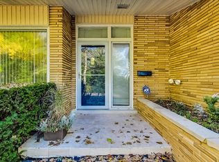 1139 Longmeadow Ln, Glencoe, IL 60022