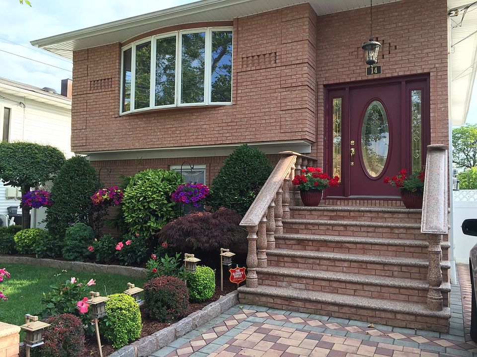 Beautiful curb appeal